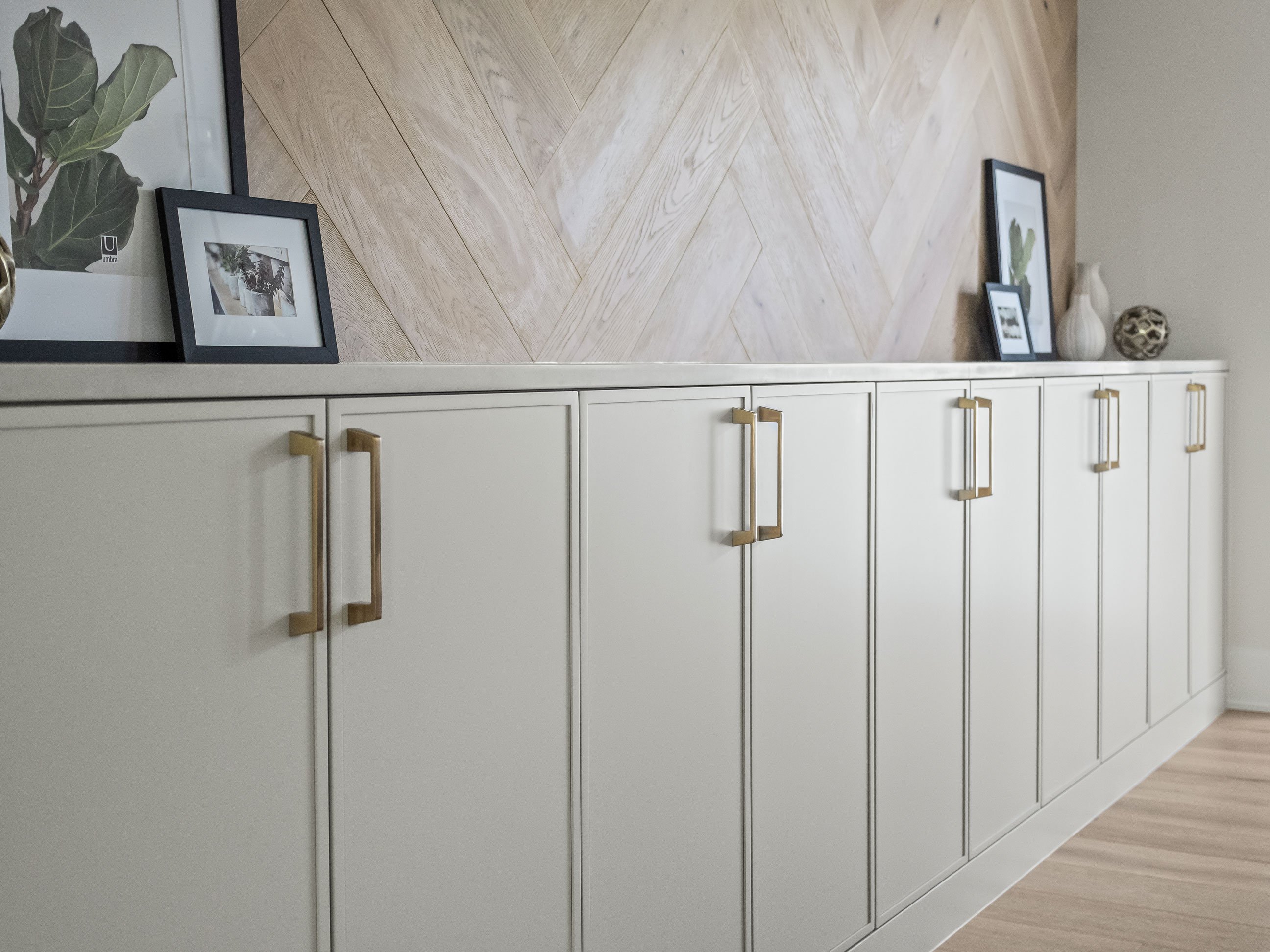 Dura Supreme Bria – Reese door style in Canvas paint